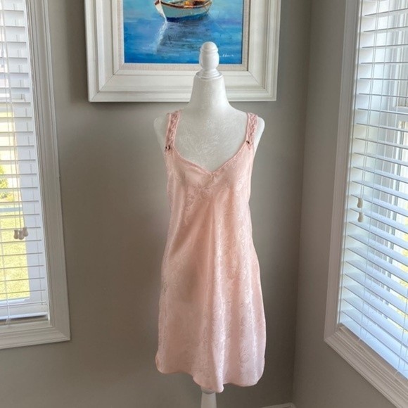 Vintage Other - Vintage Expressions by California Dynasty Peach Rose Sexy Floral Slip Medium
